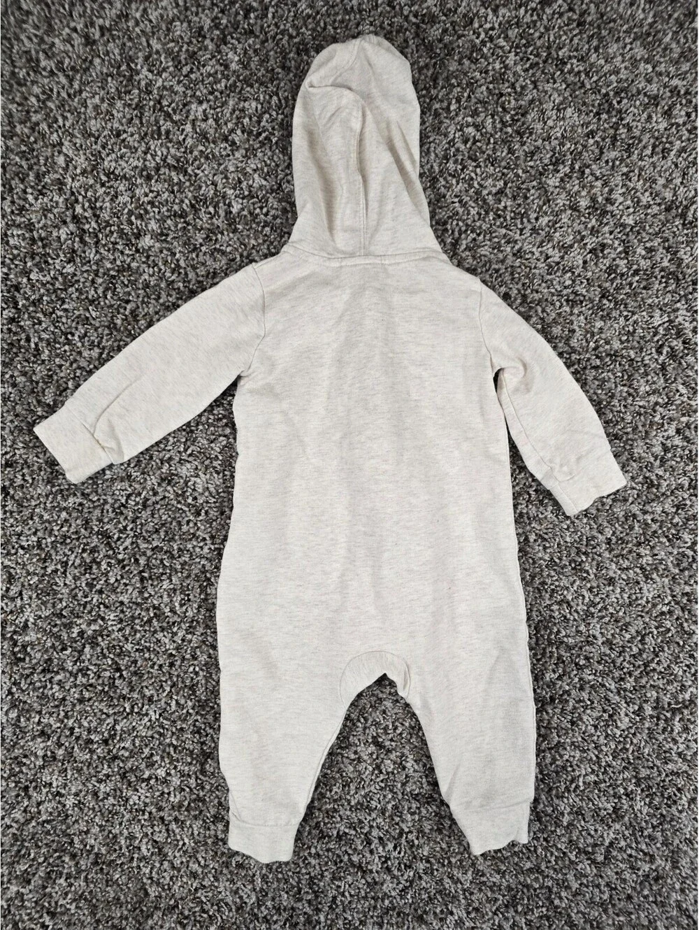 Nike Baby Essentials Hooded Coverall in a light beige Unisex Baby Sz 9M